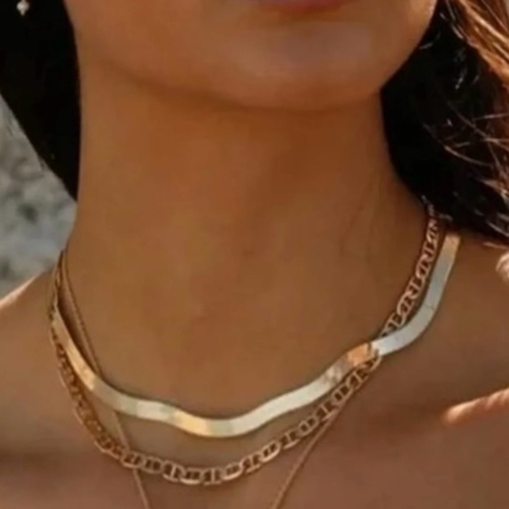 Anthro Jewelry 14kt Gold Flat Snake fluid Chain Necklace 18”